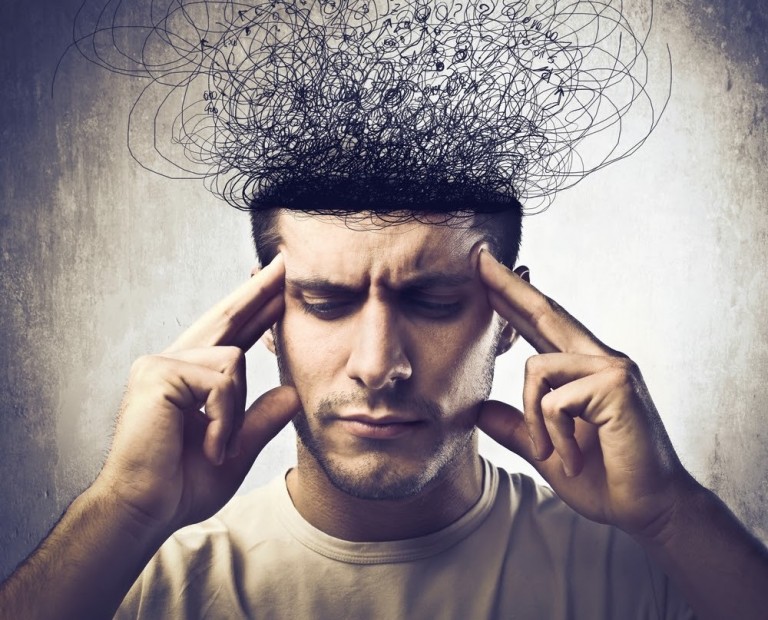 Hãy tự kiểm điểm lại bản thân trước khi có suy nghĩ xấu cho người khác (Nguồn: persianinla)