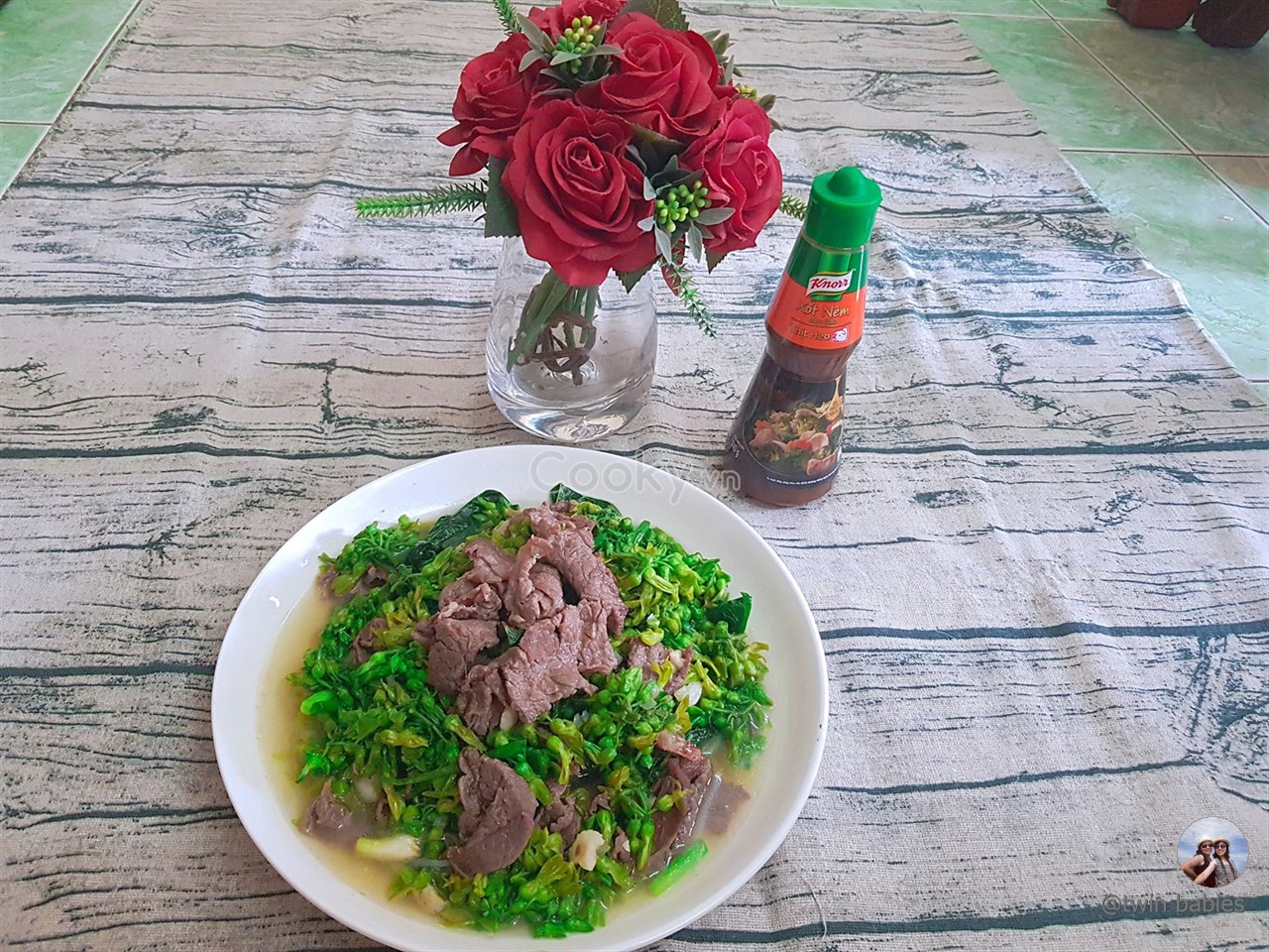 Thịt bò xào bông thiên lý | Cooky.vn